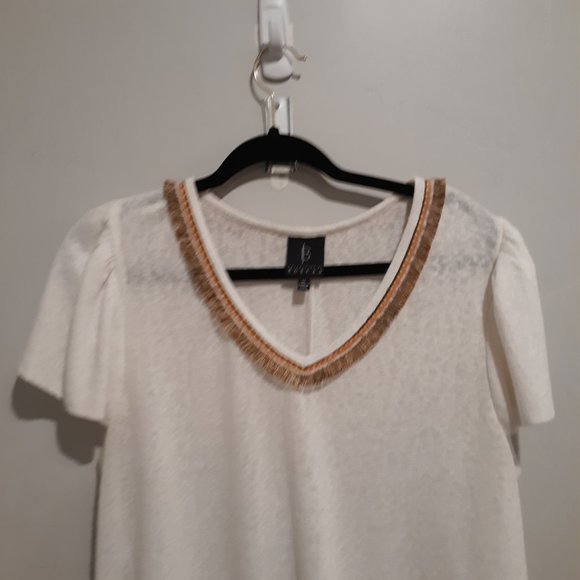 Bobeau Top Cream White top w/Fringe around Neck Brown Orange size 1x - Picture 4 of 5
